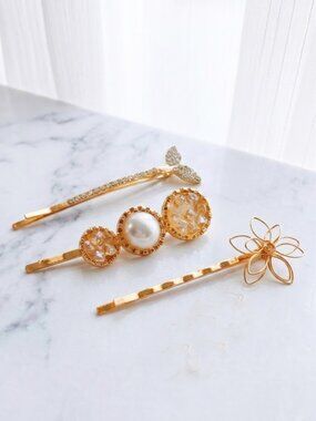Three Piece Bobby Pin Hair Accessory Set